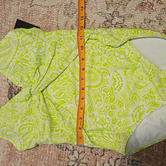 Ellen Tracy Lime Green Halter Neck Moderate Coverage Swimsuit Size 6 - Picture 10 of 10